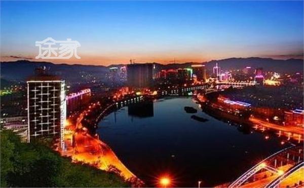 承德避暑山庄，穿越古今的历史与现代交融之地